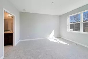 270 Masters Dr, Addison, IL 60101 - Photo 10