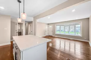 7241 Beloit Ave, Bridgeview, IL 60455 - Photo 4