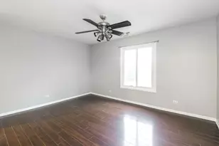 1782 Gloucester Ct, Wheaton, IL 60189 - Photo 8