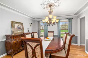 1628 Westminster Dr, Naperville, IL 60563 - Photo 2