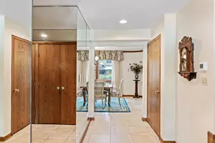 2728 Old Glenview Rd, Wilmette, IL 60091 - Photo 8