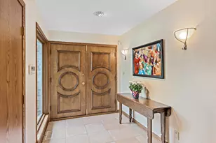 2728 Old Glenview Rd, Wilmette, IL 60091 - Photo 2