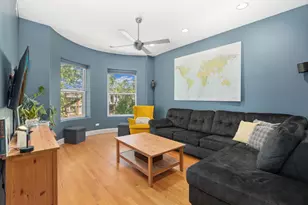 6122 S Greenwood Ave, Chicago, IL 60637 - Photo 2