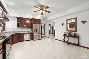 822 Coventry Ln, Oak Brook, IL 60523 - Photo 8