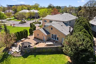 822 Coventry Ln, Oak Brook, IL 60523 - Photo 22