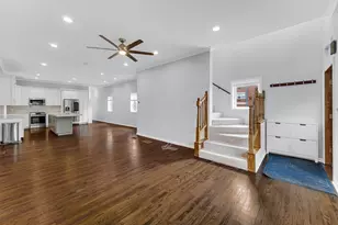 1915 Dewey Ave, Evanston, IL 60201 - Photo 4