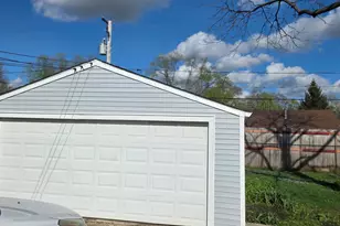 522 S Sumner Ave, Aurora, IL 60505 - Photo 16