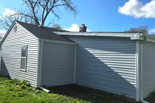 522 S Sumner Ave, Aurora, IL 60505 - Photo 2