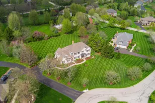 39W480 Abbey Glen Ct, Saint Charles, IL 60175 - Photo 2