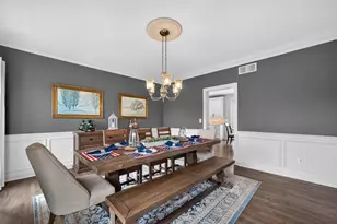 39W480 Abbey Glen Ct, Saint Charles, IL 60175 - Photo 10