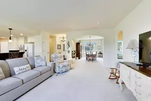 1126 Oak Point Ct, Antioch, IL 60002 - Photo 8