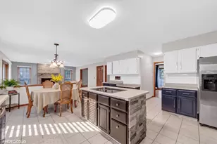 943 W Bailey Rd, Naperville, IL 60565 - Photo 14