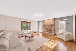 943 W Bailey Rd, Naperville, IL 60565 - Photo 8