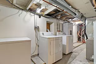 1228 N Noble St, Chicago, IL 60642 - Photo 22