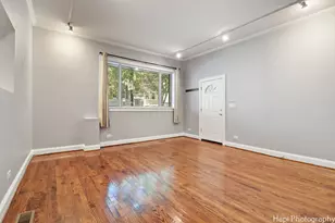 1228 N Noble St, Chicago, IL 60642 - Photo 8