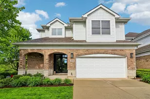 1272 Lake Shore Dr, Lisle, IL 60532 - Photo 1