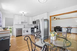 2207 Kirchoff Rd, Rolling Meadows, IL 60008 - Photo 12