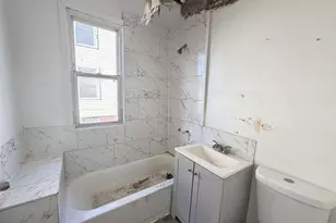 7939 S Escanaba Ave, Chicago, IL 60617 - Photo 10