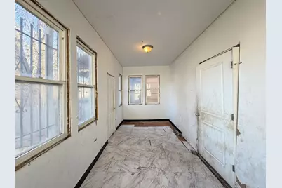 7939 S Escanaba Avenue, Chicago, IL 60617 - Photo 14