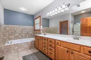 431 Patricia Ln, Hampshire, IL 60140 - Photo 22
