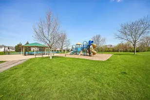 2986 Langston Cir, Saint Charles, IL 60175 - Photo 24