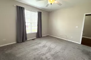 1719 Devonshire Ln, Shorewood, IL 60404 - Photo 10