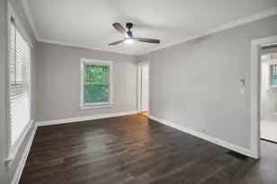 2078 Linden Ave, Highland Park, IL 60035 - Photo 2