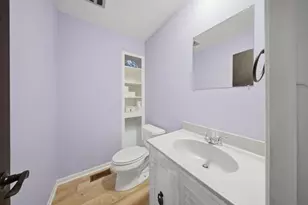 670 Versailles Circle, Elk Grove Village, IL 60007 - Photo 18