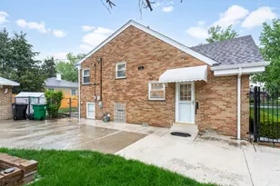 11226 Mandel Ave, Westchester, IL 60154 - Photo 18