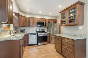 11226 Mandel Ave, Westchester, IL 60154 - Photo 8