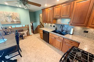 14221 Kilbourne Ave, Crestwood, IL 60418 - Photo 6