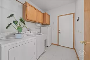 2812 Plante Rd, North Aurora, IL 60542 - Photo 16