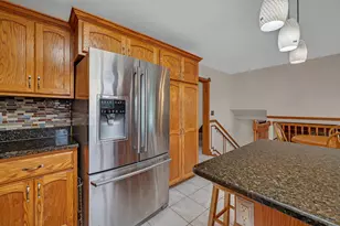 502 Kilheeney Dr, Minooka, IL 60447 - Photo 12