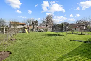 1236 Corley Dr, Elgin, IL 60120 - Photo 22