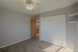 101 Edgehill Dr, Bolingbrook, IL 60440 - Photo 12