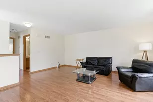 2501 Timber Springs Dr, Joliet, IL 60432 - Photo 6