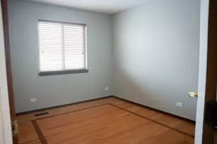 7 Gladys Ct, South Elgin, IL 60177 - Photo 16