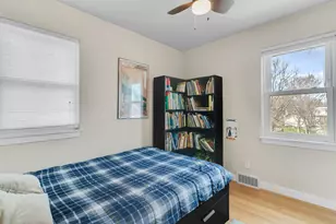 446 Longcommon Rd, Riverside, IL 60546 - Photo 14