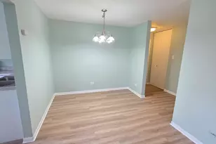 1557 Jill Ct, Glendale Heights, IL 60139 - Photo 8