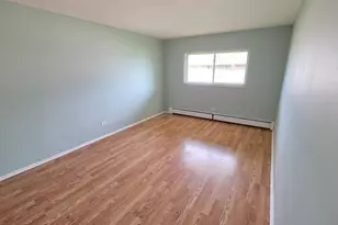 1557 Jill Ct, Glendale Heights, IL 60139 - Photo 10