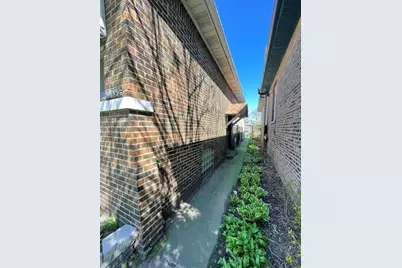 7919 S Wabash Avenue, Chicago, IL 60619 - Photo 2