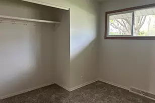 506 Parkside Dr, Sycamore, IL 60178 - Photo 20