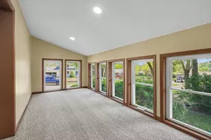 2 Walton Pl, Normal, IL 61761 - Photo 20