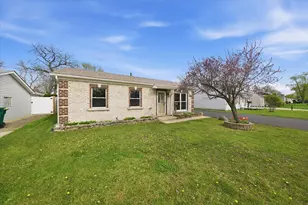 327 Fremont Ave, Romeoville, IL 60446 - Photo 2