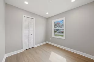327 Fremont Ave, Romeoville, IL 60446 - Photo 28