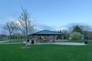 2015 N Evergreen Ave, Arlington Heights, IL 60004 - Photo 48
