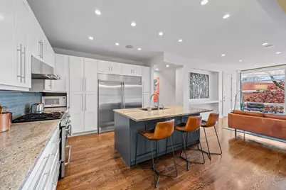 3321 N Sheffield Avenue #1, Chicago, IL 60657 - Photo 6