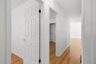 75 S 2nd Ave, Lombard, IL 60148 - Photo 10