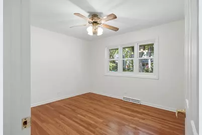 75 S 2nd Avenue, Lombard, IL 60148 - Photo 18