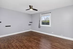 7662 Northway Dr, Hanover Park, IL 60133 - Photo 10
